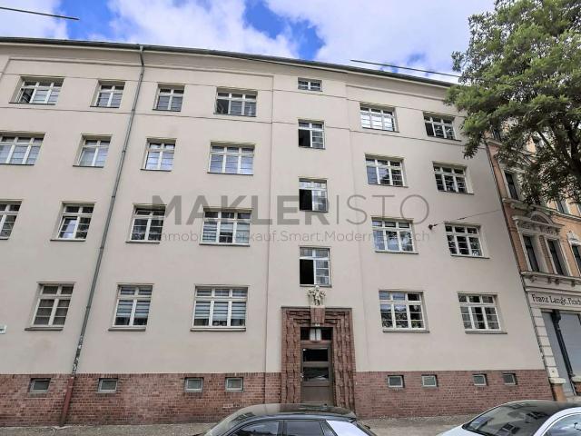 Charmante 3 Zimmer Wohnung mit Balkon in gepflegtem Denkmal – zentrumsnah in Mockau!