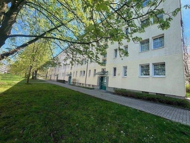 Charmante 3 Zimmer Wohnung mit Balkon in Zwickau, Eckersbach