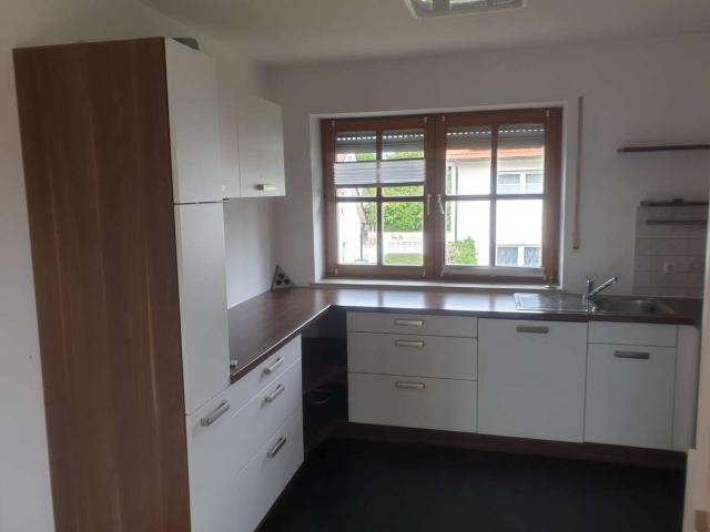Charmante 3 Zimmer Wohnung mit Balkon & Tiefgarage in Garching an der Alz von Privat