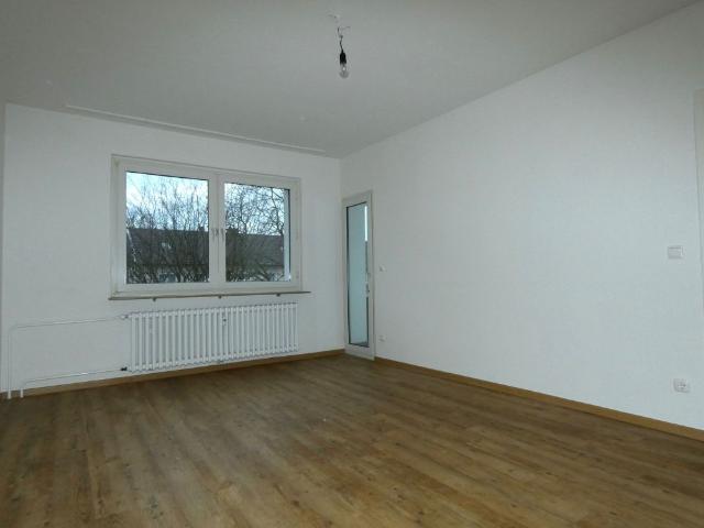 Charmante 3 Zimmer Wohnung mit Balkon!