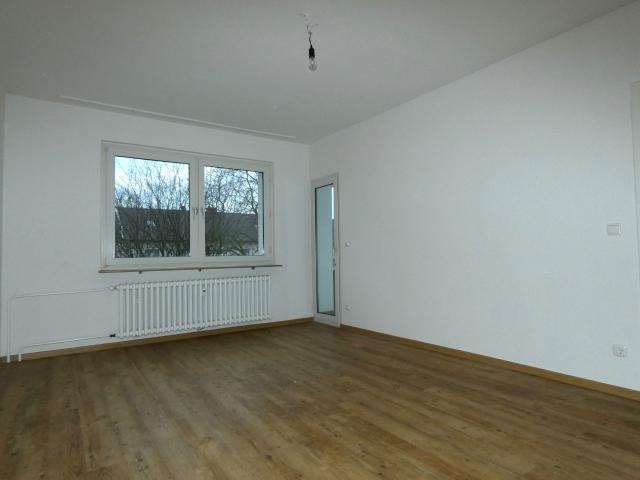 Charmante 3 Zimmer Wohnung mit Balkon!
