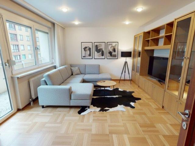 Charmante 3 Zimmer Wohnung mit Loggia und Stellplatz in 1100 Wien – Jetzt zugreifen!