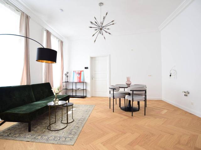 CHARMANTE 3 ZIMMER WOHNUNG MIT WIENER ALTBAUFLAIR IM 19. BEZIRK