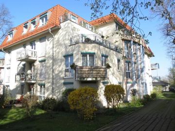 Flat for sale in Alt-Bieblach - Parkplatz