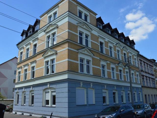 Charmante 3 Raum Wohnung mit Garage – viel Platz & Tageslicht im 2. Obergeschoss