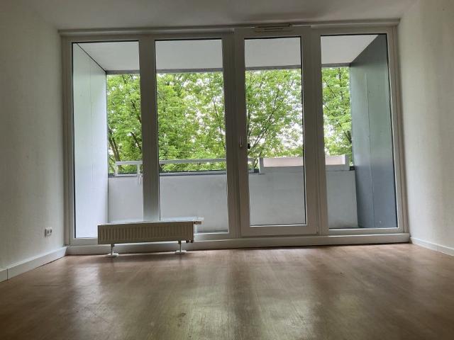 Charmante 3 Raum Wohnung mit sonnigem Balkon im Grünen!