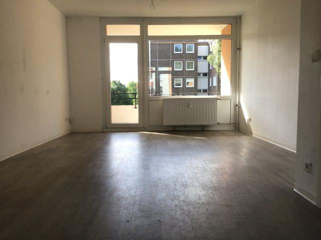 Charmante 3 Raum Wohnung mit 2 Balkonen!