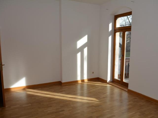 Charmante 3 Raumwohnung mit Balkon, Garten und Außenstellplatz