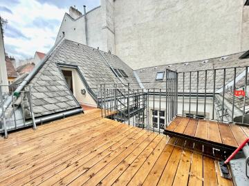 Charmante 135m² Dachgeschossmiete mit 13m² Terrasse in schöner Ruhelage