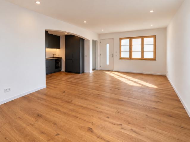 Charmante 1.5 Zimmer Wohnung mit Garten in Hofstetten Flüh