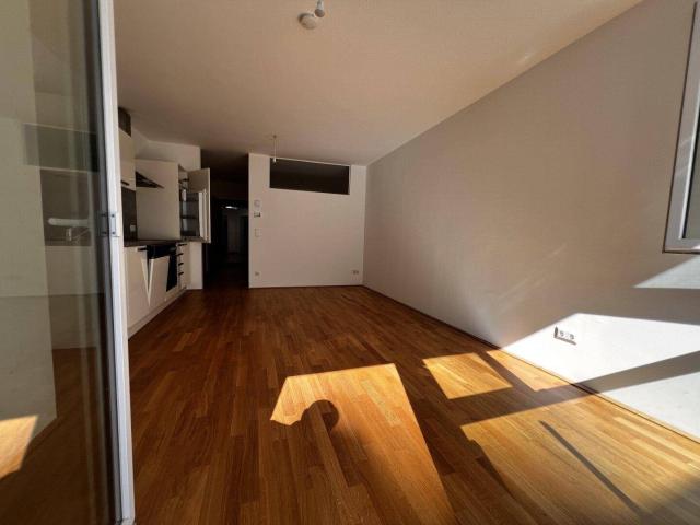 Charmante 1,5 Zimmer DG Wohnung mit 2 Terrassen in 1220 Wien – nur € 814,95 Miete!