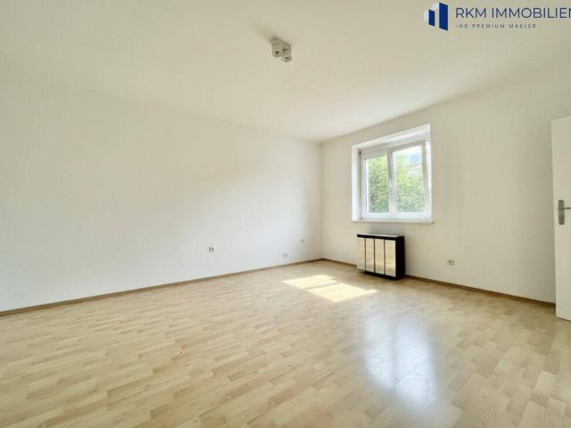 Charmante 1 Zimmer Wohnung mit Einbauküche und Lift im beliebten 1090 Wien!