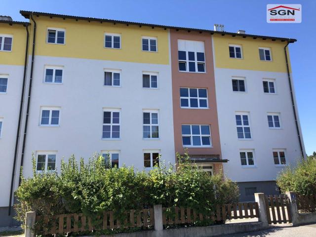 Charmante 1 Zimmer Wohnung mit Loggia & Stellplatz in Groß Siegharts