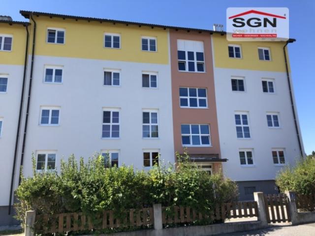 Charmante 1 Zimmer Wohnung mit Loggia & Stellplatz in Groß Siegharts