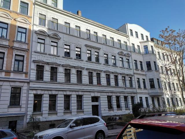 Charmante 1 Raum Wohnung in Leipzig Anger Crottendorf / 45 m²
