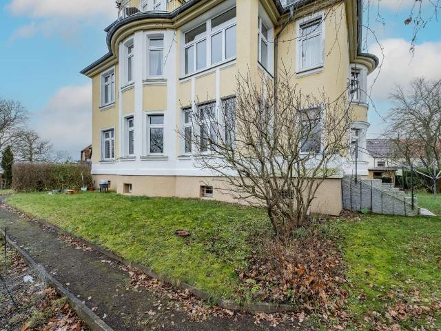Charmante 2,5 Raum Wohnung mit Terrasse im Villenviertel