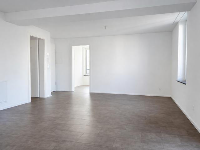 charmante 2.5 Zimmer Whg. in stilvoller Stadtvilla mit Gartenzugang