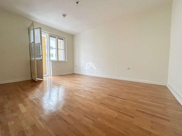 CHARMANTE 2,5 ZIMMER WOHNUNG MIT BALKON IN BERLIN ZEHLENDORF I PROVISIONSFREI