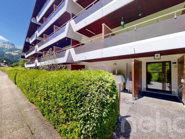 Charmante 2,5 Zimmer Wohnung mit Balkon und 2 Badezimmern