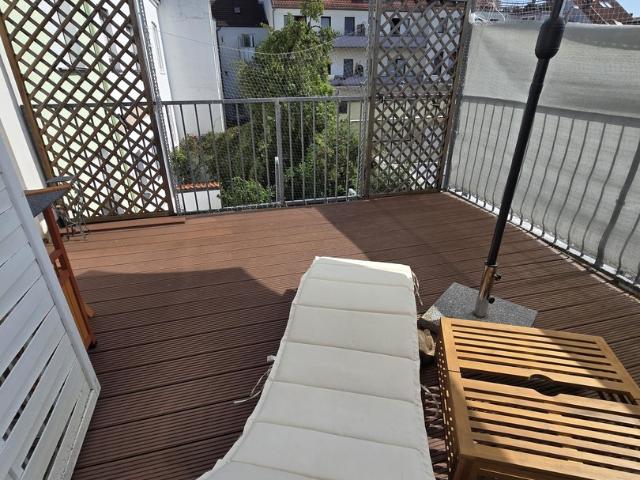 2,5 Zimmer Wohnung mit großzügiger Süddachterrasse