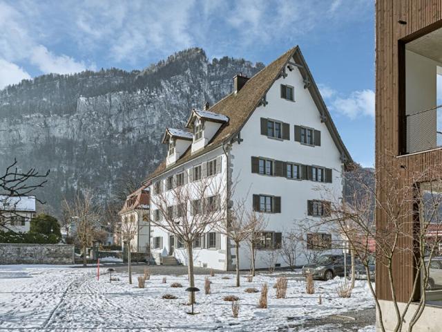 Charmante 2.5 Zimmer Wohnung an ruhiger Lage in Näfels