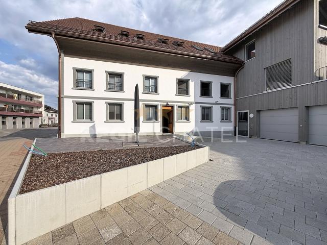 Charmante 2,5 Zimmer Wohnung im Herzen des Dorfes