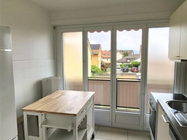 Charmante 2,5 Zimmer Wohnung in Gland