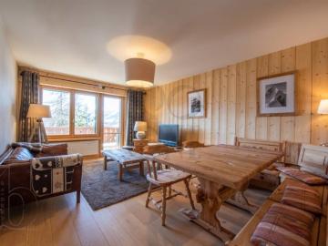 Charmante 2,5 Zimmer Wohnung – zentral und renoviert
