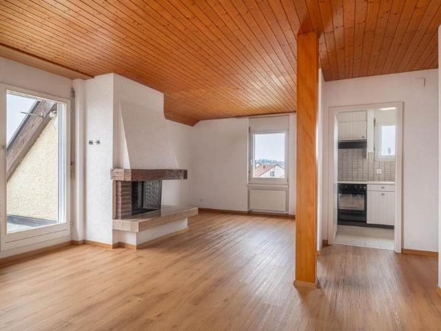 Charmante 2.5 Zimmer Attika Wohnung in Brüttisellen zu vermieten / befristet bis 30.11.2027