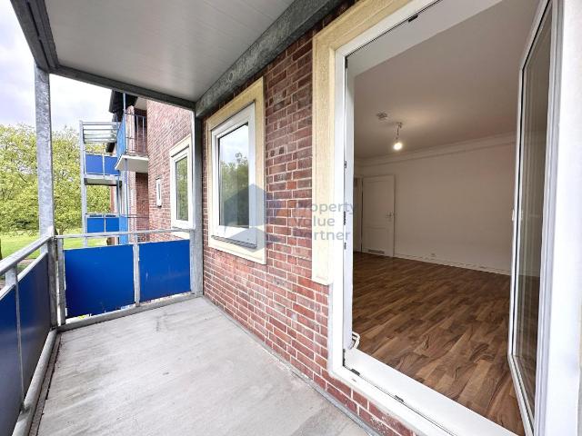Charmante 2,5 Zimmer Etagenwohnung mit Balkon im grünen Kleefeld