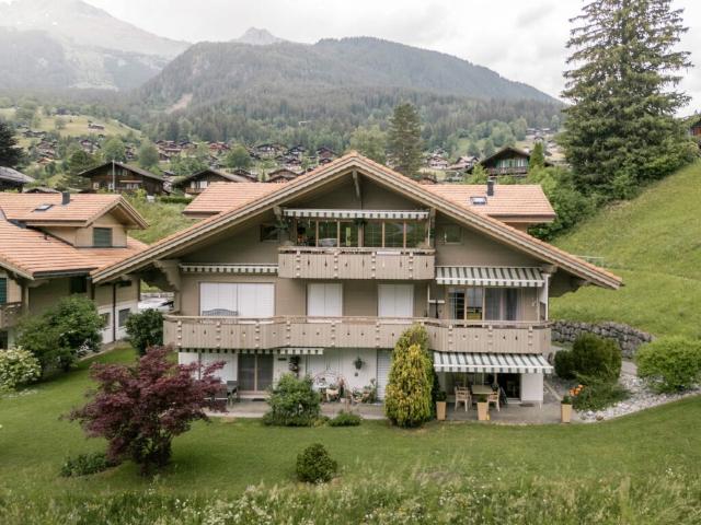 Charmante 2.5 Zimmerwohnung in der Überbauung Eiger
