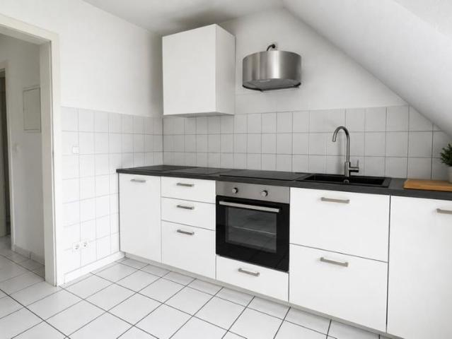 Charmante 2 Zi. Maisonette Wohnung mit Balkon und Stellplatz in bester Lage von Wiesbaden Bierstadt