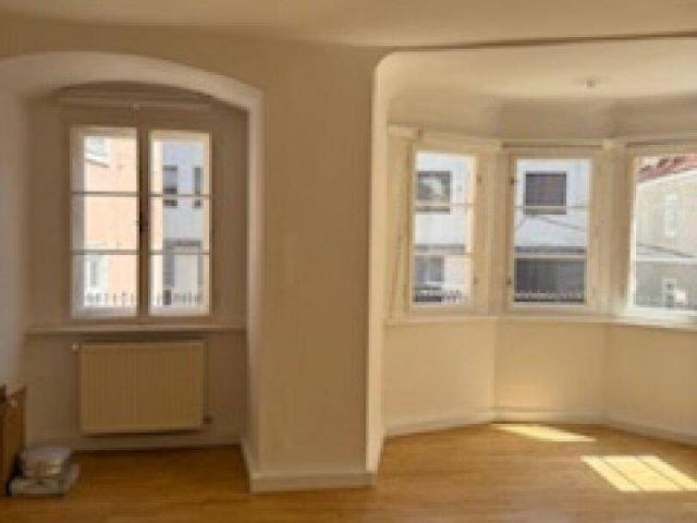 Charmante 2 Zimmer Altbauschönheit in Graz – gepflegt, mit Einbauküche und viel Licht!