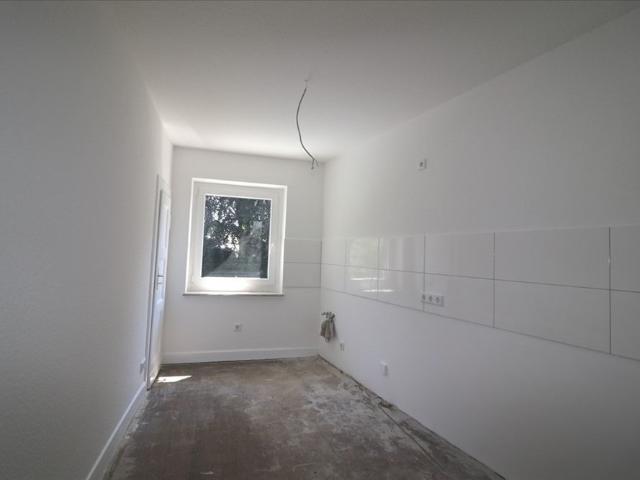 Charmante 2 Zimmer Altbauwohnung, Erstbezug nach Sanierung, KR Gutenbergstr