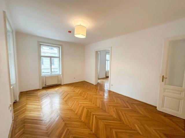 Charmante 2 Zimmer Altbauwohnung im 9. Bezirk