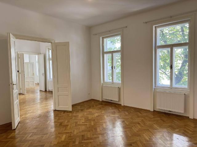 Charmante 2 Zimmer Altbauwohnung in zentraler Lage des 9. Bezirks