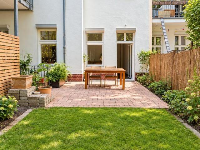 Charmante 2 Zimmer Altbauwohnung mit privatem Garten im Weserkiez