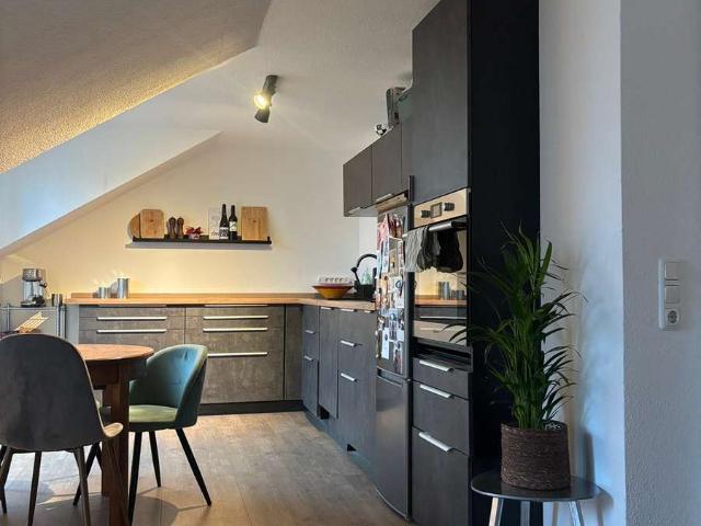 Charmante 2 Zimmer Dachgeschosswohnung in Hamburg Langenhorn von privat zu verkaufen ohne Makler!