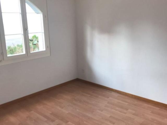 Charmante 2 Zimmer Erdgeschosswohnung in Sisikon