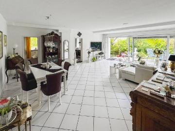 Etagenwohnung for sale in Bredeney - Garten