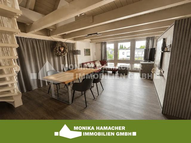 Charmante 2 Zimmer Maisonette mit Ankleidezimmer, Balkon & viel Stauraum