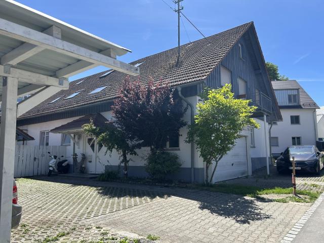 Charmante 2 Zimmer Maisonette mit Balkon & Carport in idyllischer Lage von Ravensburg Schmalegg