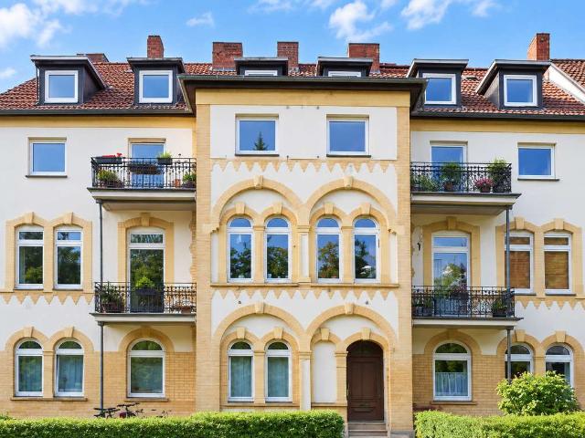 Charmante 2 Zimmer Stadtwohnung mit Balkon und Blick ins Grüne an der schönen Karlsaue