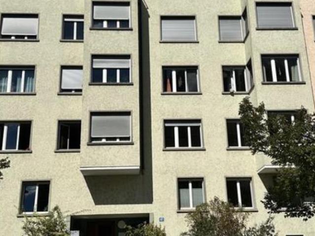 Charmante 2 Zimmer Wohnung an der Röschibachstrasse