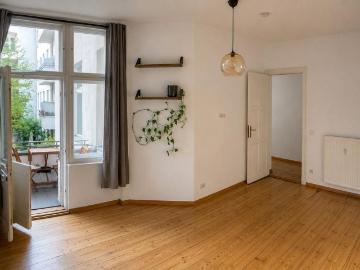 Charmante 2 Zimmer Wohnung direkt am Paul Lincke Ufer