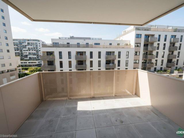 Charmante 2 Zimmer Wohnung I Balkon I nahe U1 Kagraner Platz