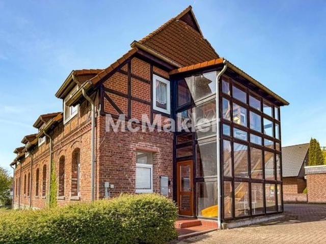 Charmante 2 Zimmer Wohnung im Fachwerkhaus in ruhiger Lage von Wolfsburg Neuhaus