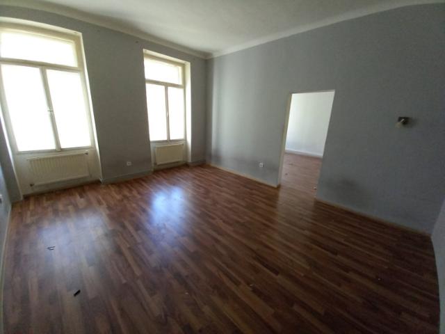 Charmante 2 Zimmer Wohnung in 1120 Wien – 51m², renovierungsbedürftig, top Lage!