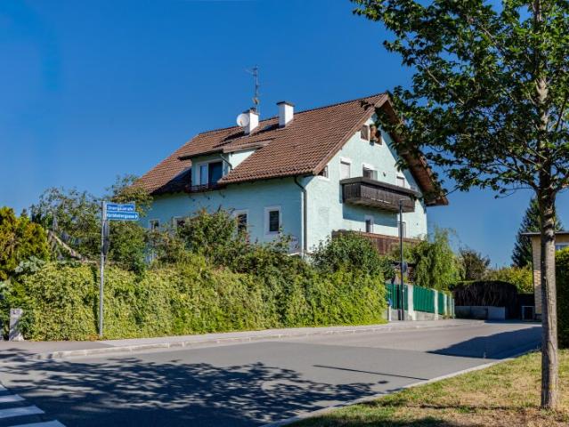 Charmante 2 Zimmer Wohnung in Top Lage von Maxglan mit Garten, Gartenhütte & Parkplatz!