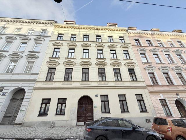 Charmante 2 Zimmer Wohnung in gepflegtem Zinshaus